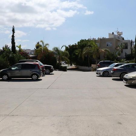 Sunset Apartment With Pool & 10 Mins To Venus Beach Paphos Extérieur photo