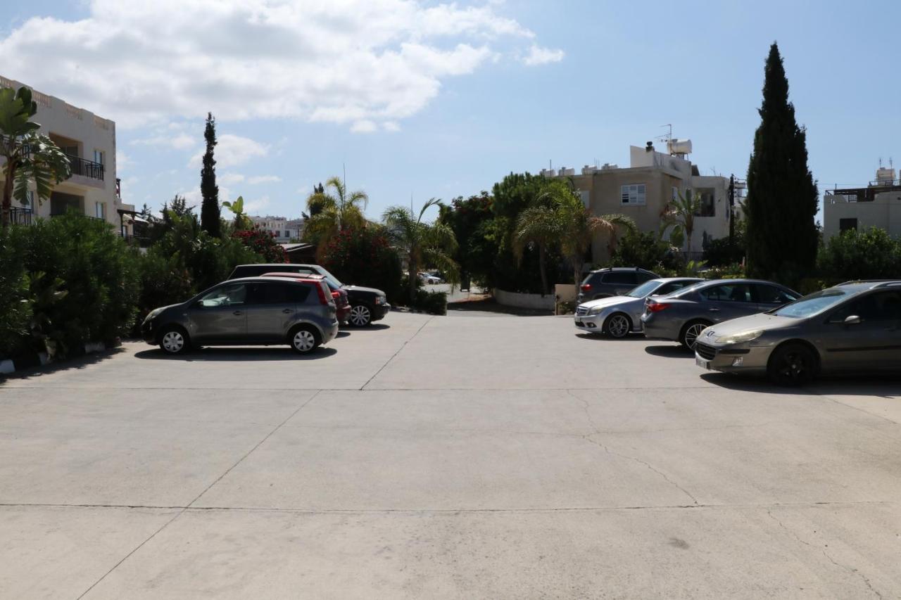 Sunset Apartment With Pool & 10 Mins To Venus Beach Paphos Extérieur photo